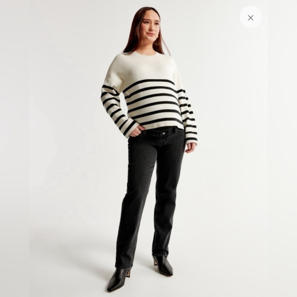 Abercrombie and Fitch Maternity 90s Straight Black Jean size:33